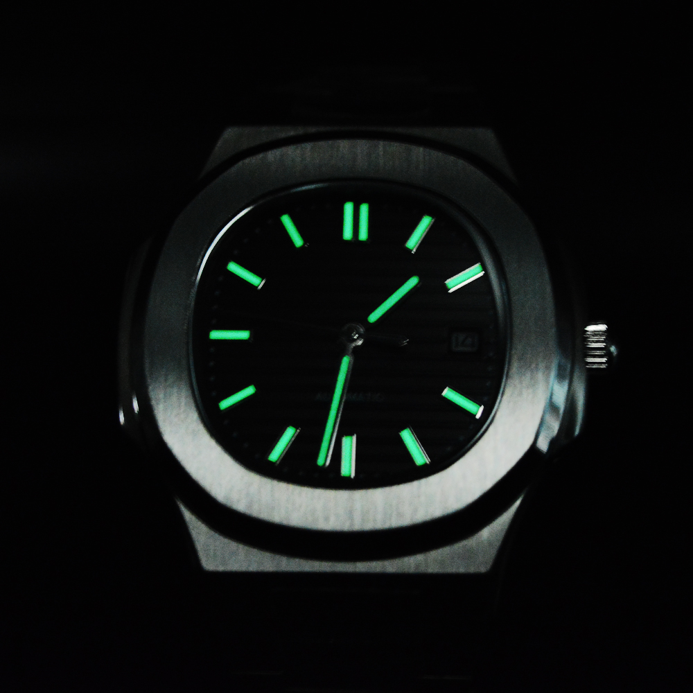 นาฬิกากลไกอัตโนมัติทรงสี่เหลี่ - Patek Philippe Watch Nautilus บทวิจารณ์และราคา